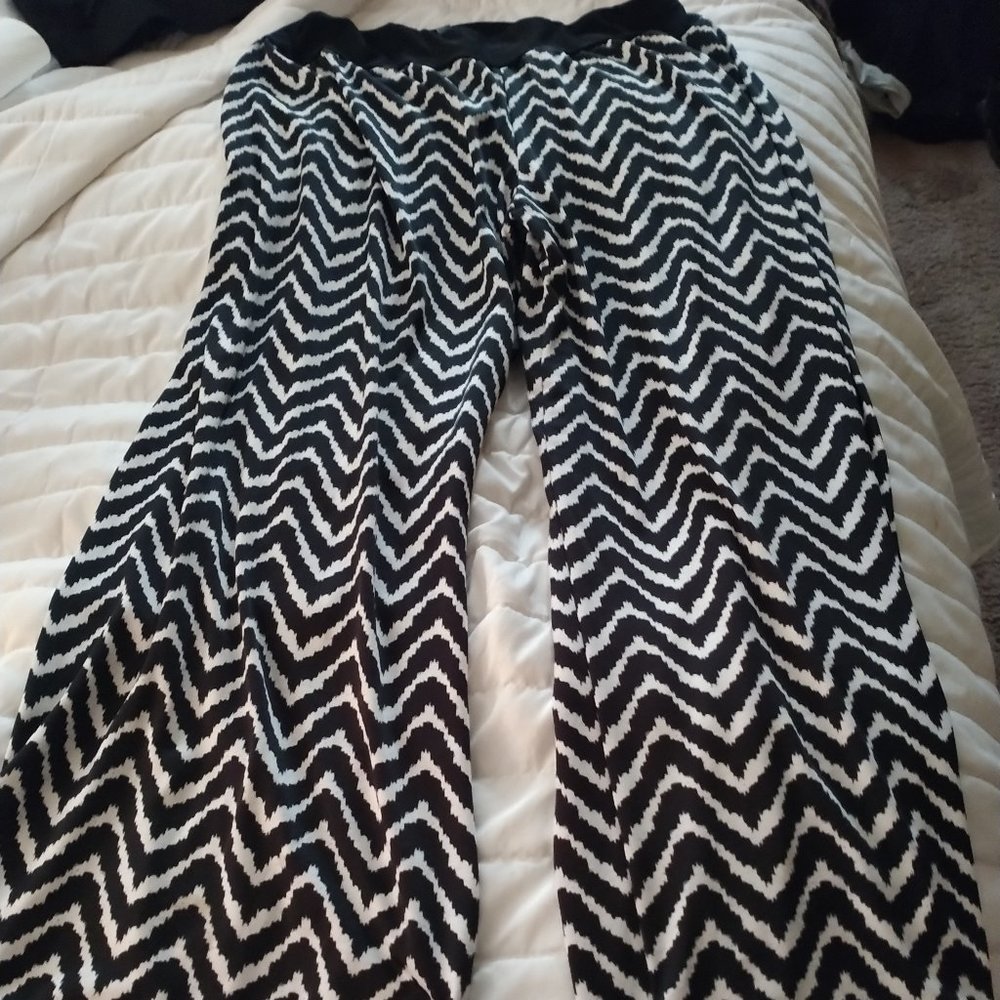 Flowing pants